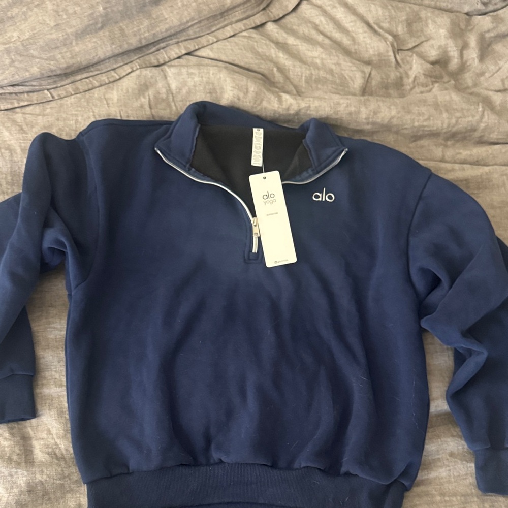 ALO Yoga Navy Fleece Set Shorts & Zip up sweater size S - Picture 2 of 7